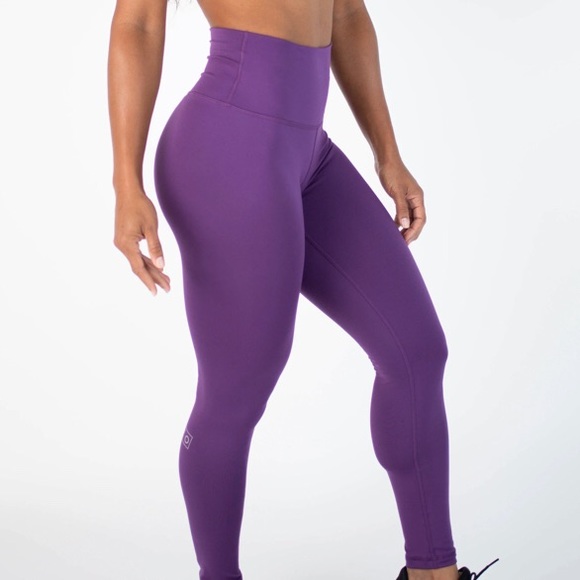 NWT Majesty 25in XS FLEO Bounce El Toro Leggings